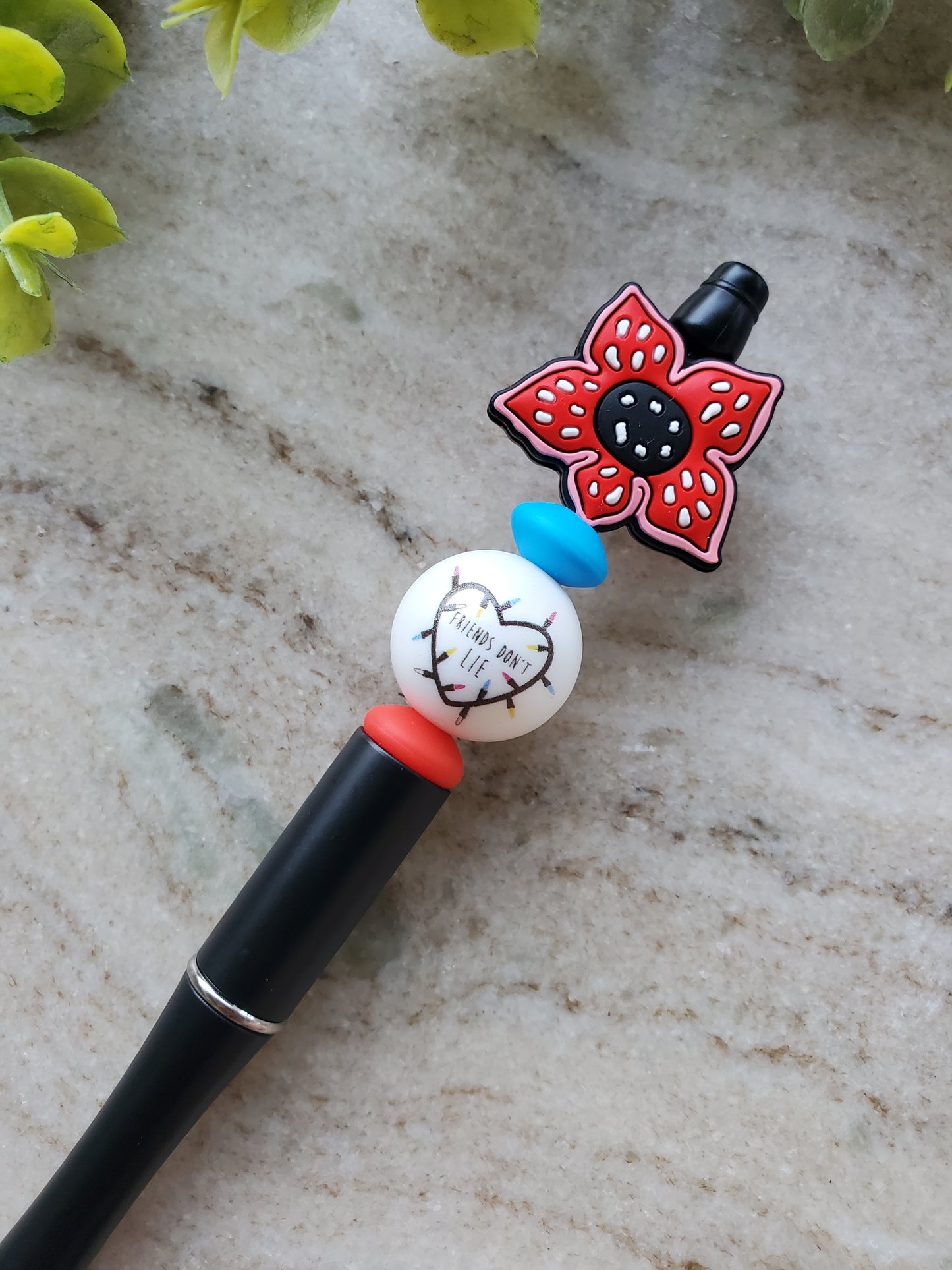 Stranger Things- Red & Blue â the Pen-demic